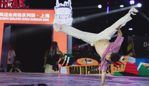 和平精英可乐辅助器下载