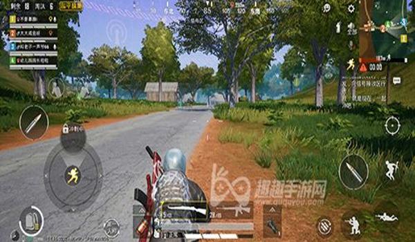 辅助线和平精英哪个好打